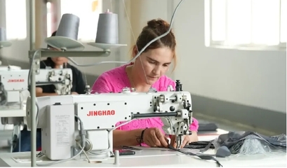 江西企業(yè)落戶阿克陶，助力箱包產(chǎn)業(yè)升級